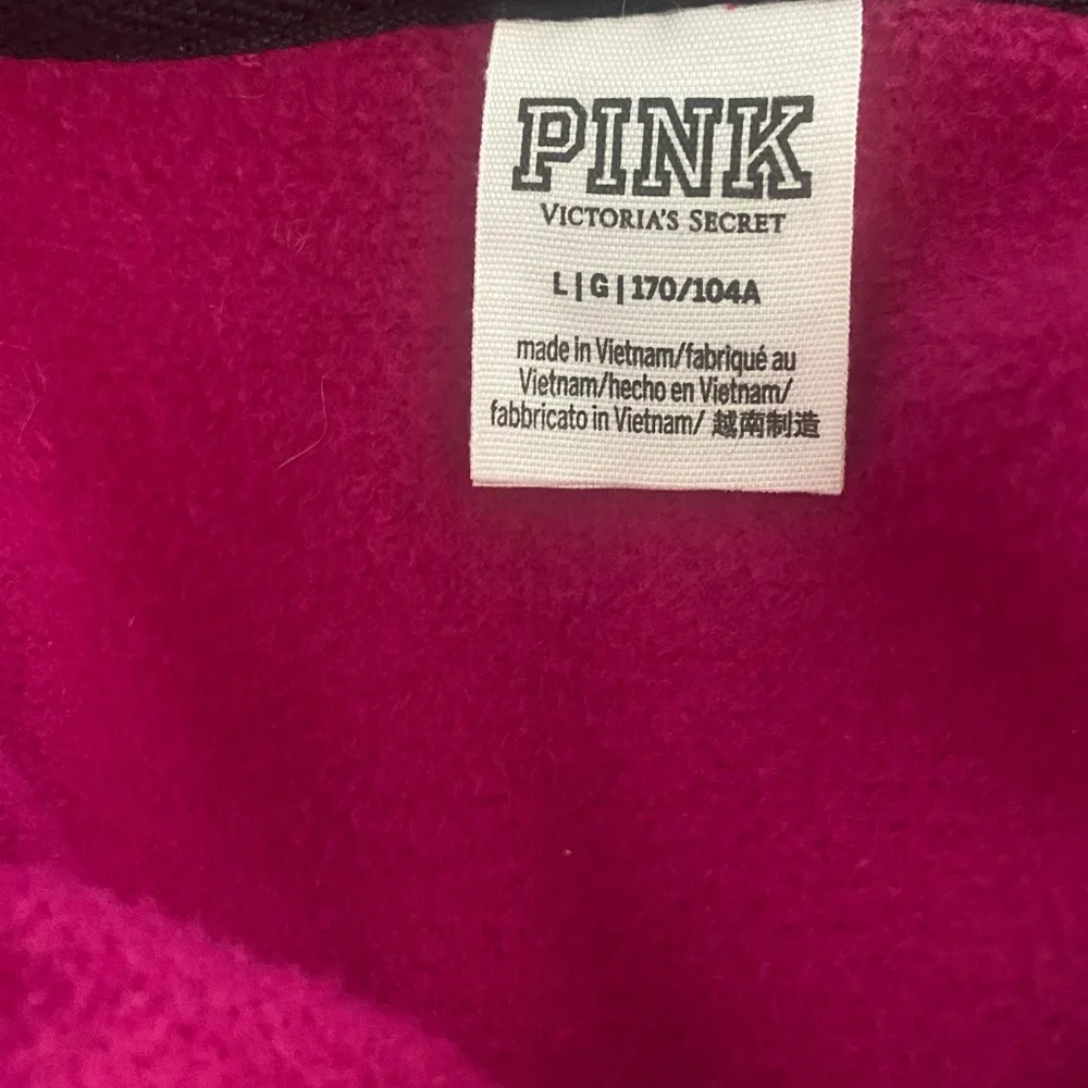 Pink victoria’s Secret woman sweater size L - Picture 6 of 7